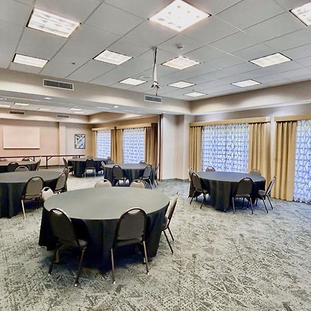 Holiday Inn Express & Suites Lexington By Ihg Exteriér fotografie
