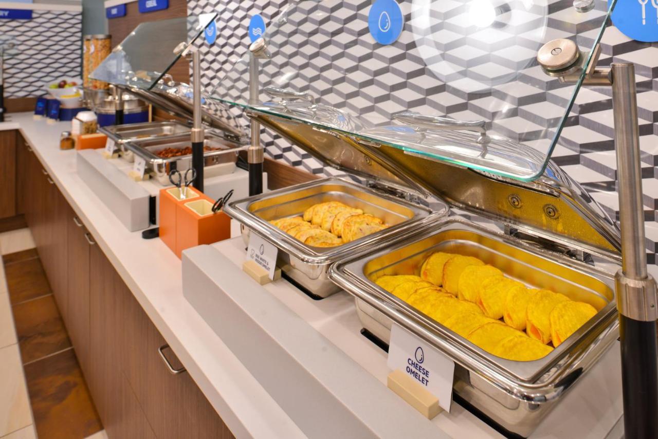 Holiday Inn Express & Suites Lexington By Ihg Exteriér fotografie