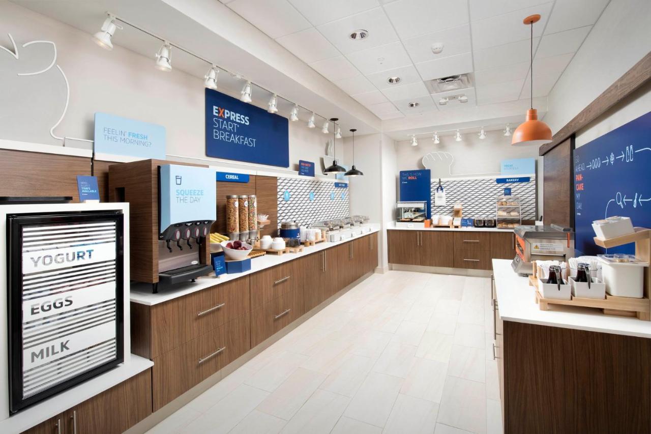 Holiday Inn Express & Suites Lexington By Ihg Exteriér fotografie