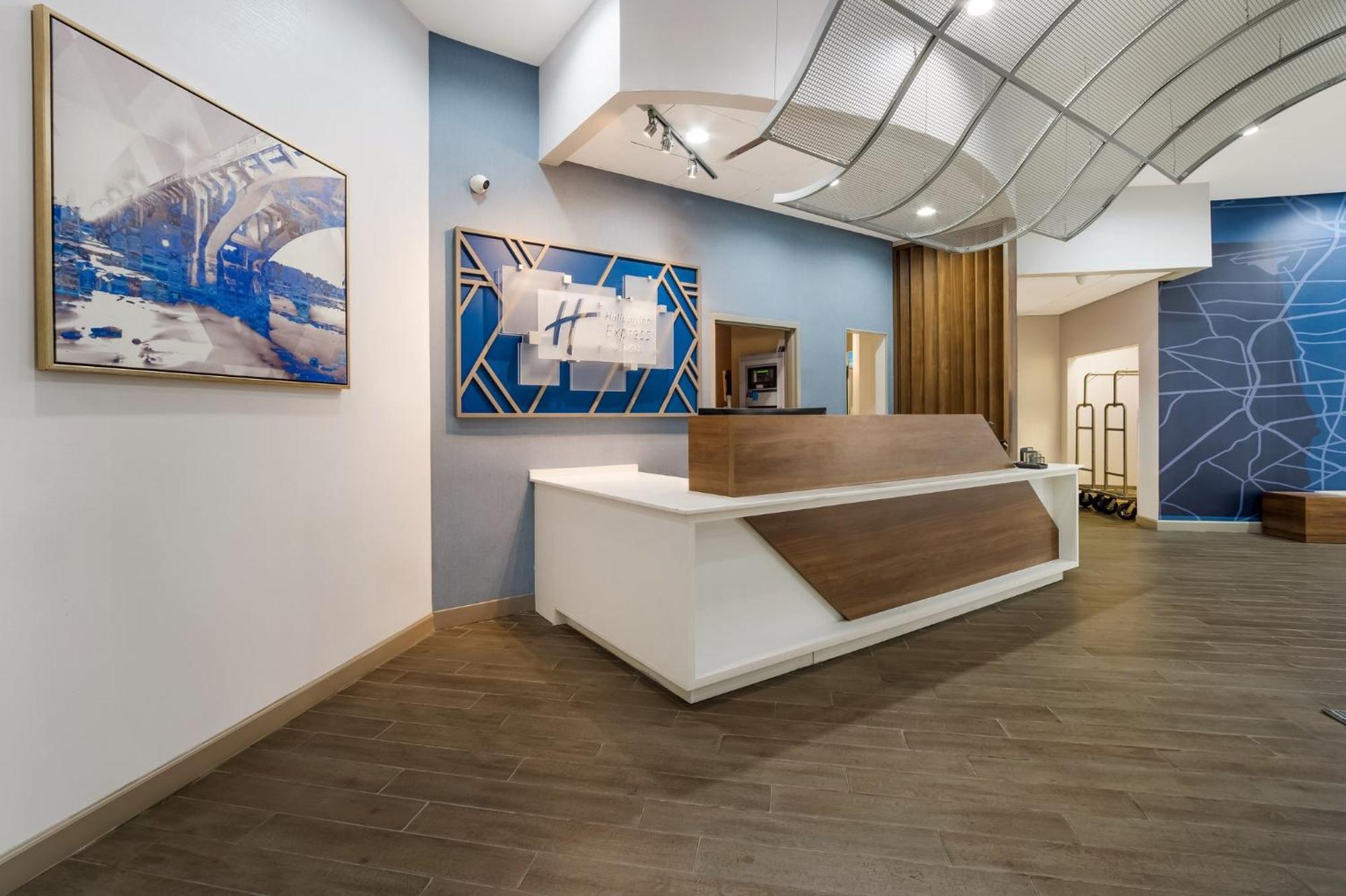 Holiday Inn Express & Suites Lexington By Ihg Exteriér fotografie