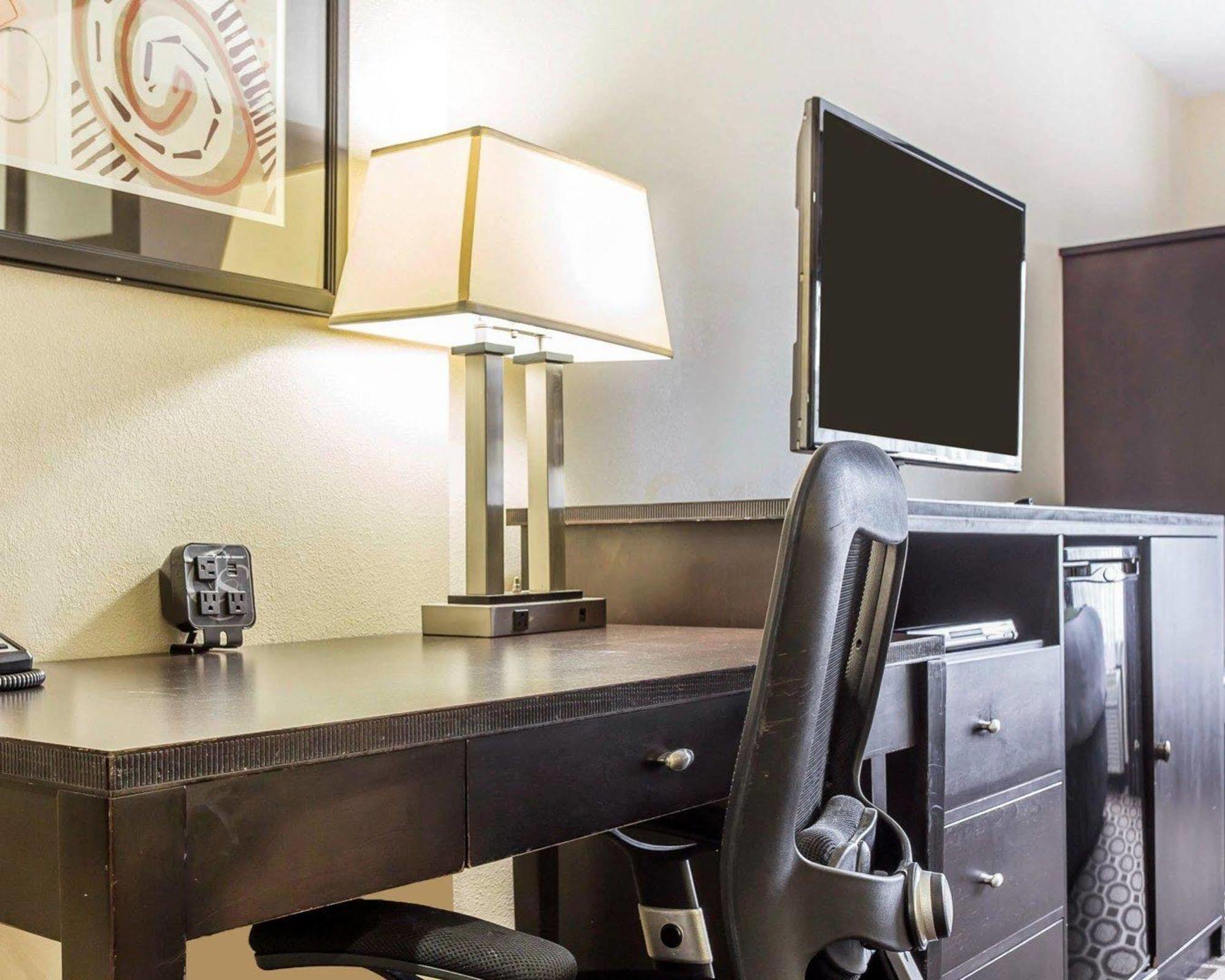 Holiday Inn Express & Suites Lexington By Ihg Exteriér fotografie